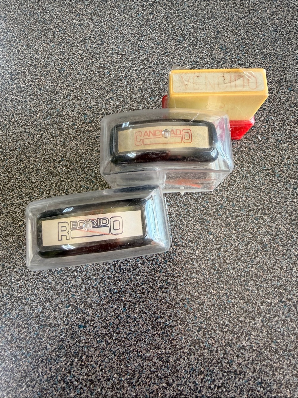 Set of 3 Handheld Date/Label Stamps in Black, Red, Yellow Recibido vencido cance